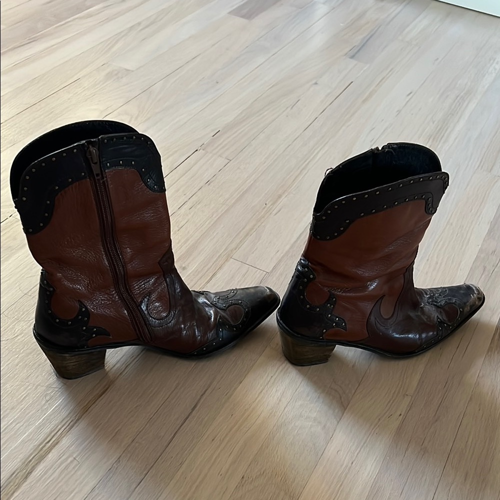 Stuart Weitzman Brown Ankle Boots - Picture 4 of 6